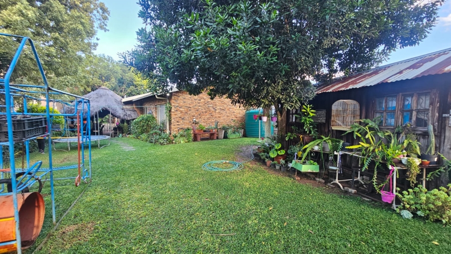 4 Bedroom Property for Sale in Geelhoutpark North West